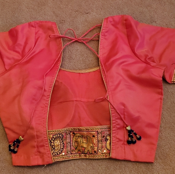 Blouse - Picture 2 of 2